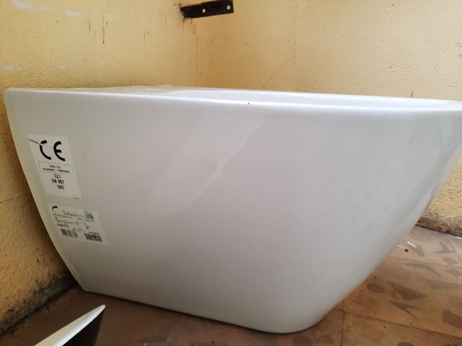 Bidé suspenso valadares