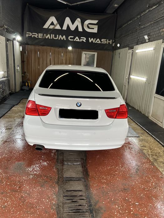 BMW 318 2011 Автомат