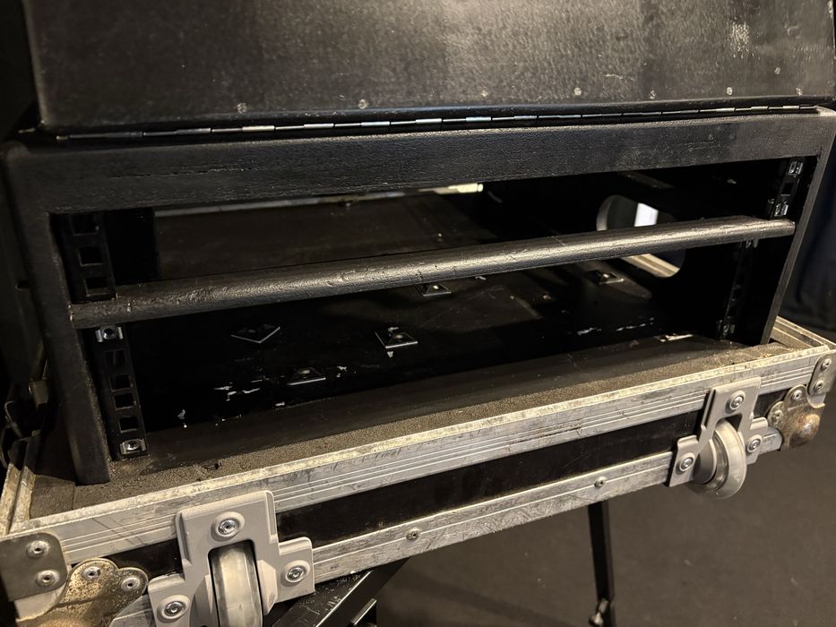 Case Rack para mesa de Luz ou Som