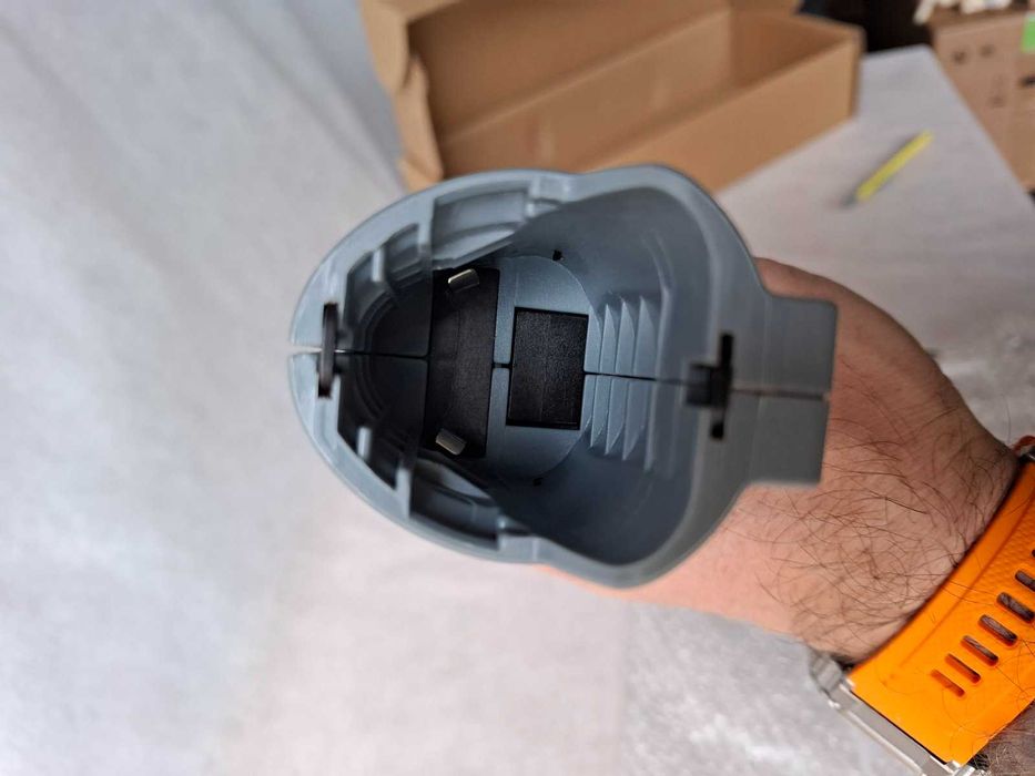 Piła szablasta WORKPRO zestaw (brak akumulatora) 2Ah 12V 3x brzeszczot