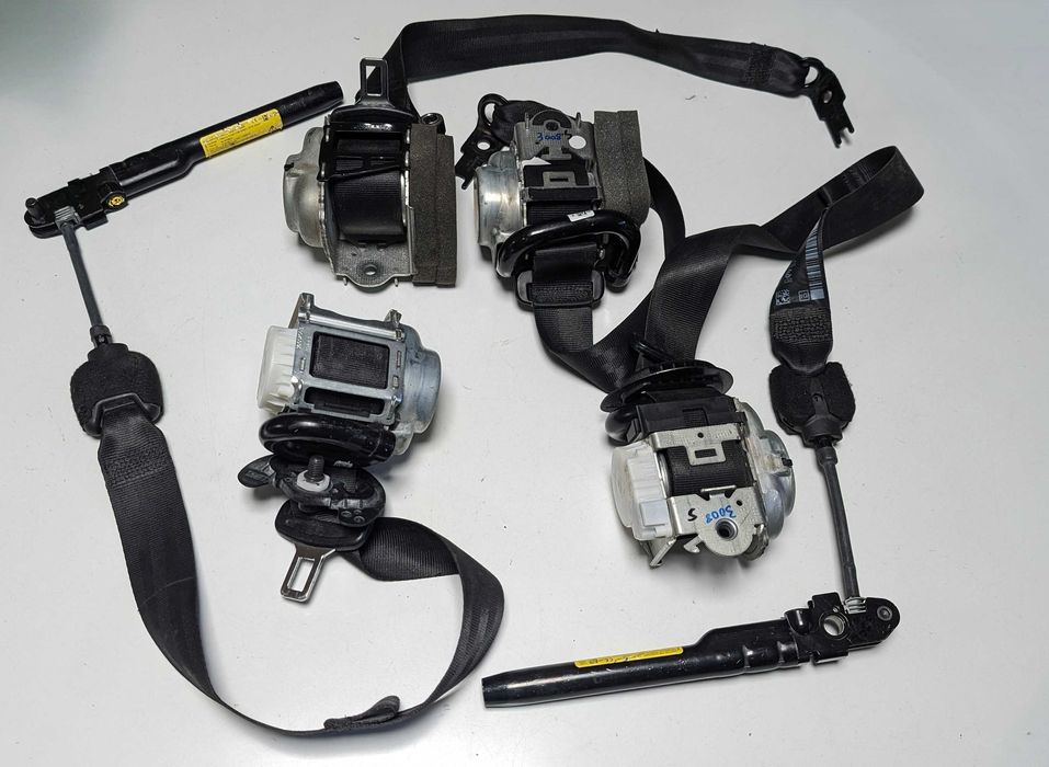 Cintos Peugeot 3008 e 5008 2