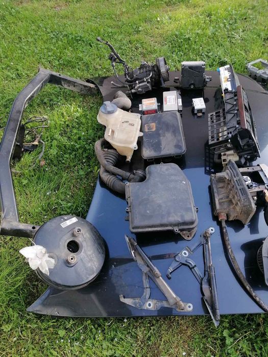 Продам двері до ауді А4*96рік.