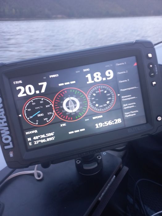Продам ехолот Lowrance Elite 9 TI2