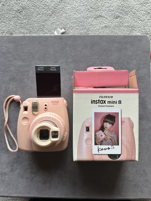 Máquina Instantânea Fujifilm Instax Mini 8 (Rosa)