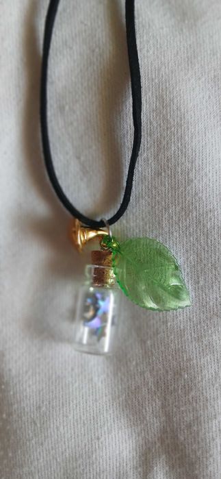 Colares misticos feitos à mão, pensados para amantes de natureza e magia.