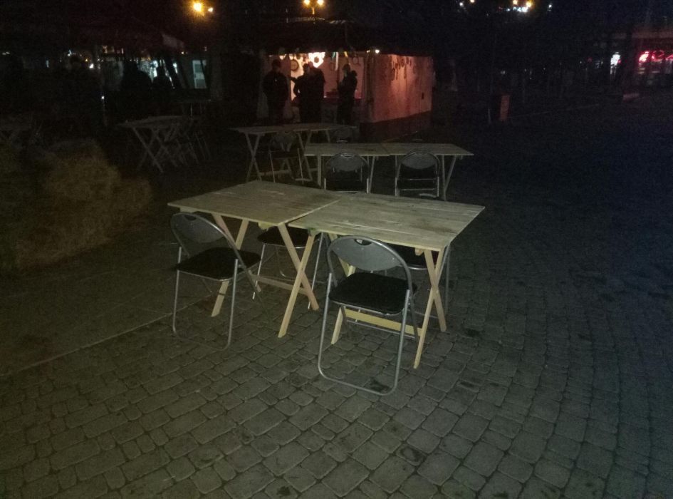 Оренда столів Одеса.