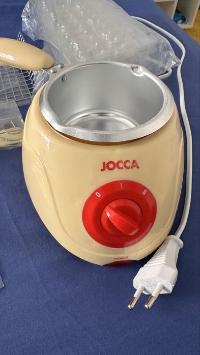 Aquecedor de chocolate com formas