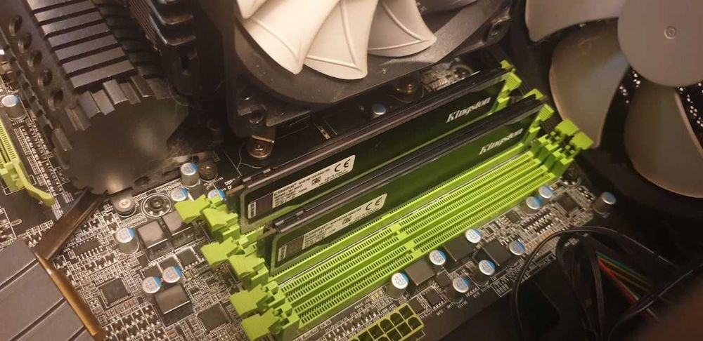 Core i7-990X Extreme Edition / Gigabyte G1.Assassin / 16гб ОЗУ