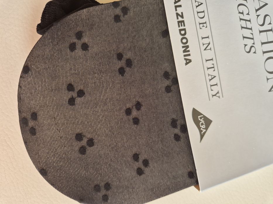 Rajstopy Calzedonia s/m i m/l czarne w kropki 30 den.