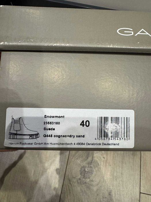 Продам зимове взуття GANT