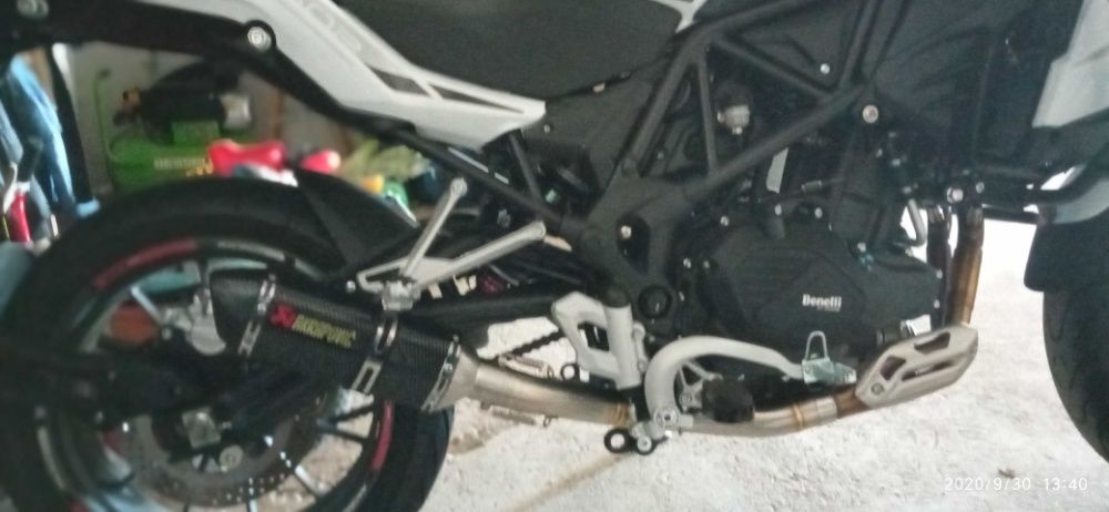 Linha escape Benelli tkr 502 e 302 TNT 125