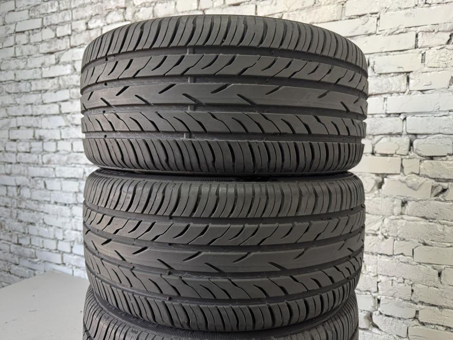 Практично нові літні шини Semperit 245/40 R18