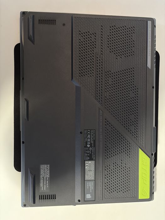 Gamingowy ASUS ROG Strix G713PI–Ryzen 9/16GB RAM/1TB SSD/RTX 4070 8GB