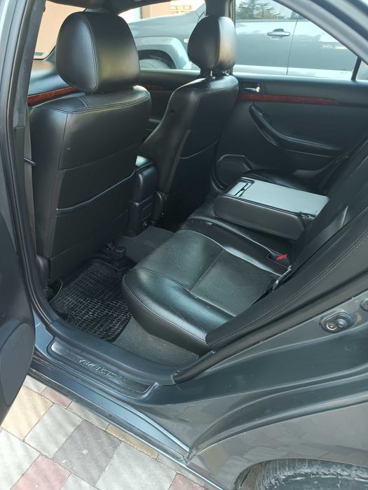 Зеркало праве тойота авенсіс т25 зі складанням