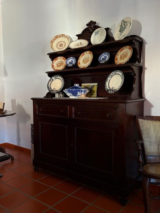 APARADOR com prateiro Romântico da 1.a Geração