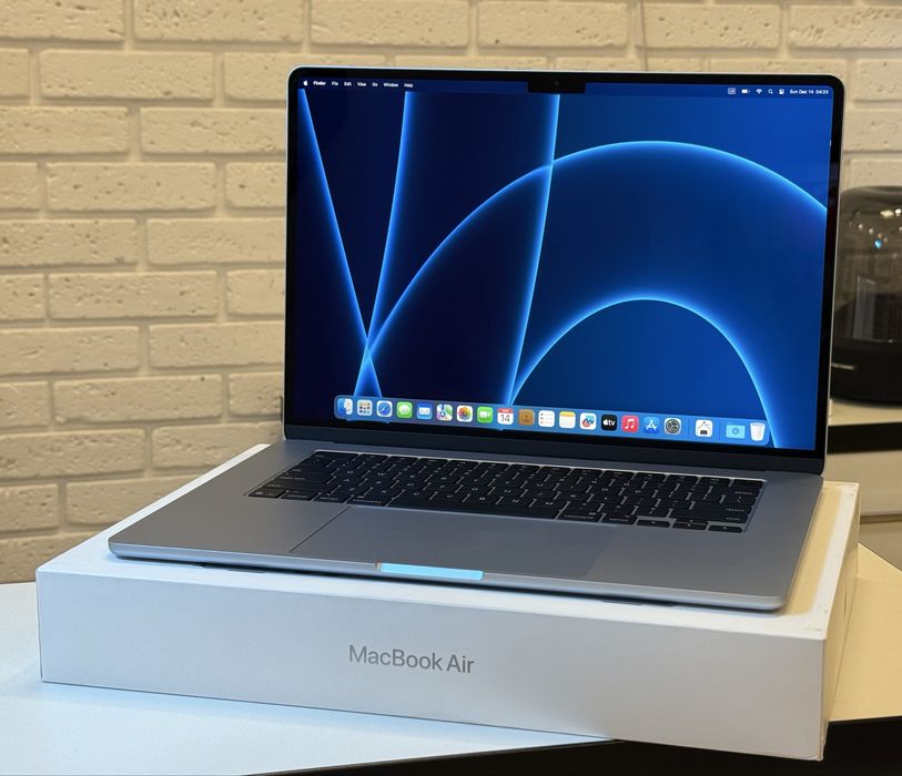 MacBook Air 15" M4 (2025) 16/256 Gb Sky Blue (MC7A4) Гарантія Магазин