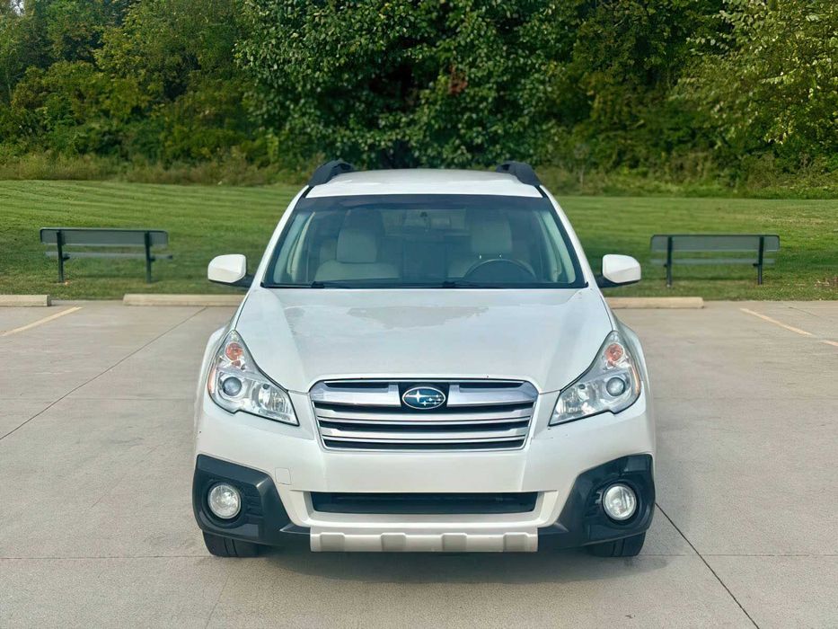 Subaru Outback Limited      2013