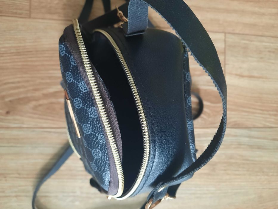 Plecak mały czarny elegancki