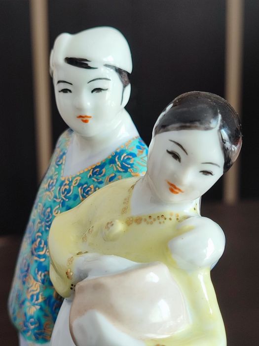 Stara Figurka porcelanowa 17 cm Japan