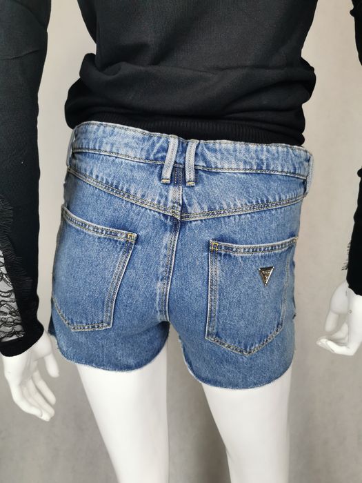 Nowe oryginalne spodenki jeansowe Guess 26 S