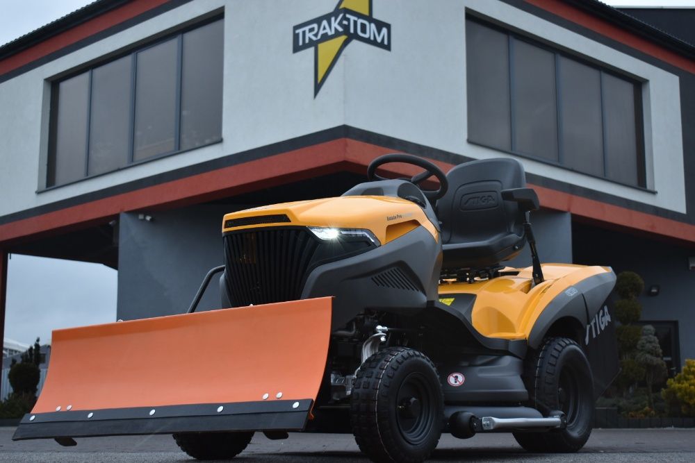 Traktorek kosiarka Stiga Estate 9122 WX 4x4 Silnik Honda Pług