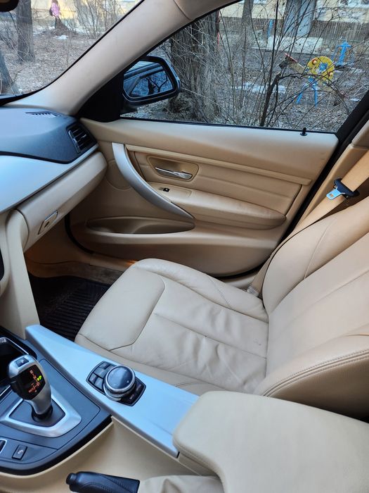 BMW 320i Xdrive 2014 рік
