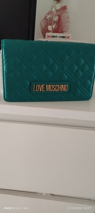 Mala love Mochino