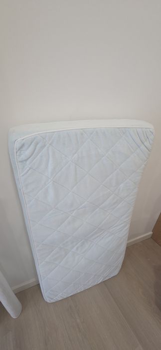 Berço ikea branco + colchão de oferta