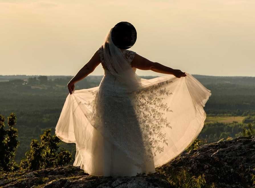 suknia ślubna rozm. 48/50 + welon