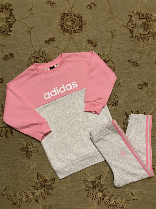 Новий дитячий костюм Adidas