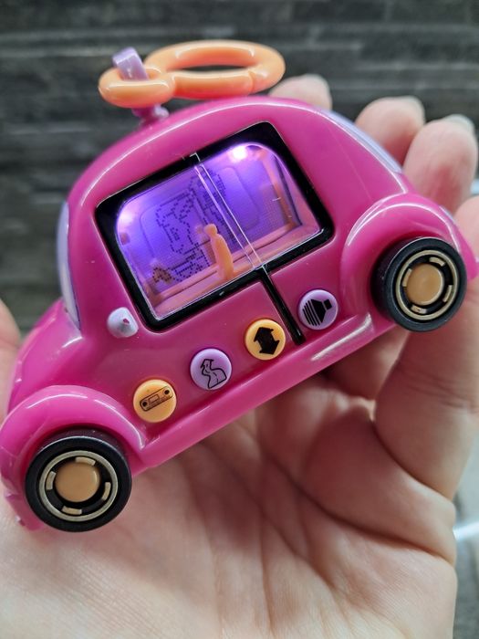 Тамагочи,коллекционная игрушка Pixel Chix Road Trippin' Vehicle от  Ma