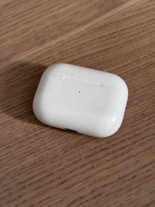 AirPods Pro (1st gen)