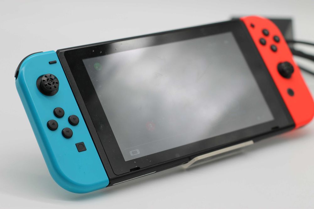 Konsola Nintendo Switch V1 Unpatched (XAJ400) | Joy-Con | Zasilacz | Do poprawek