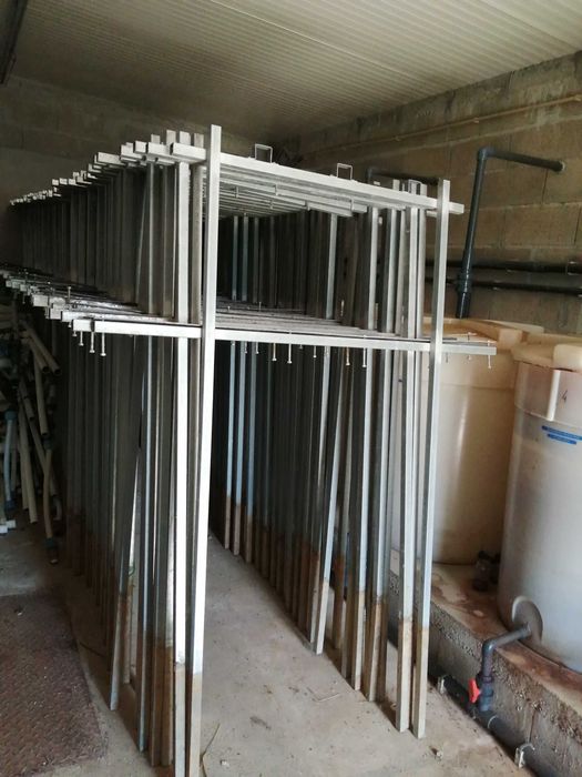 Sistema de calhas NFT64584677871107123