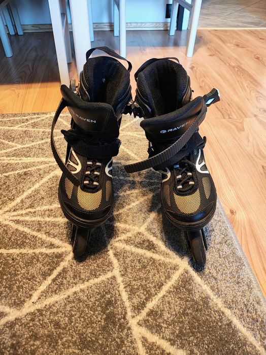 Rolki regulowane 38-42 RAVEN