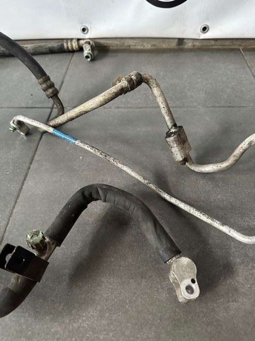 Трубки кондиціонера Hyundai H200,H100 1.2.5 TD 4D56 1997-2007 p.