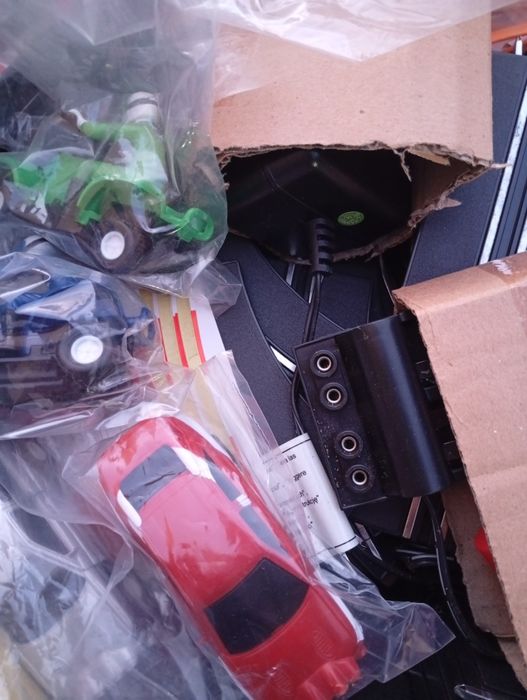 Pista de carrinhos e motos antiga nova