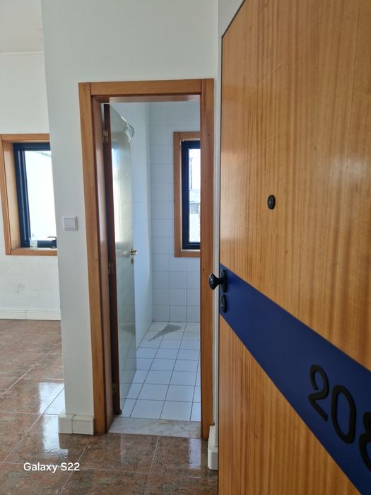 Arrenda-se ou Vende-se