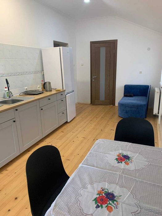 Оренда будинку поблизу Івано-Франківська