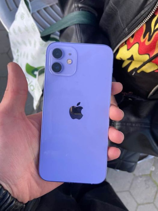 Iphone 12  em otimo estado 64 gb