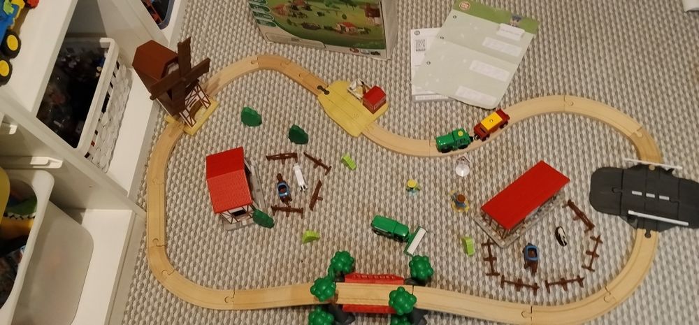 Tor drewniany, pociąg mini farma