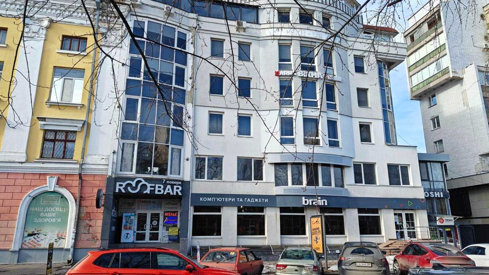 Приміщення центр Черкас 171 м2 з панорамними вікнами