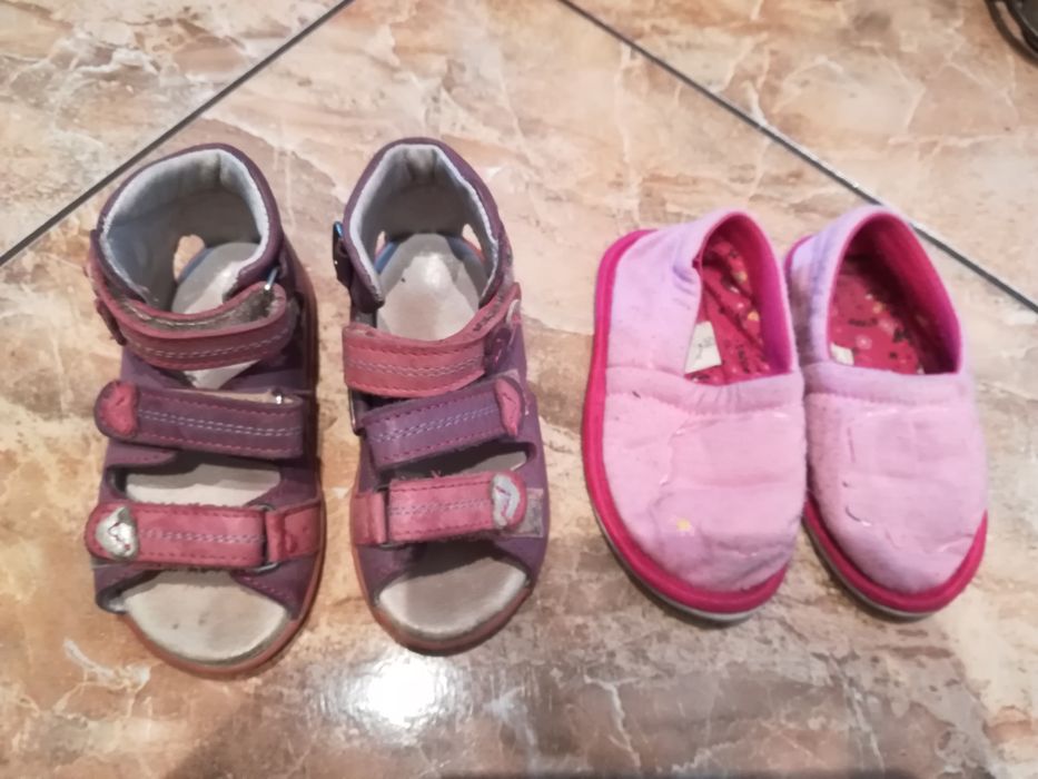 Sandałki skórzane 22 14,8cm za kostkę fiolet roż do wyczyszczenia