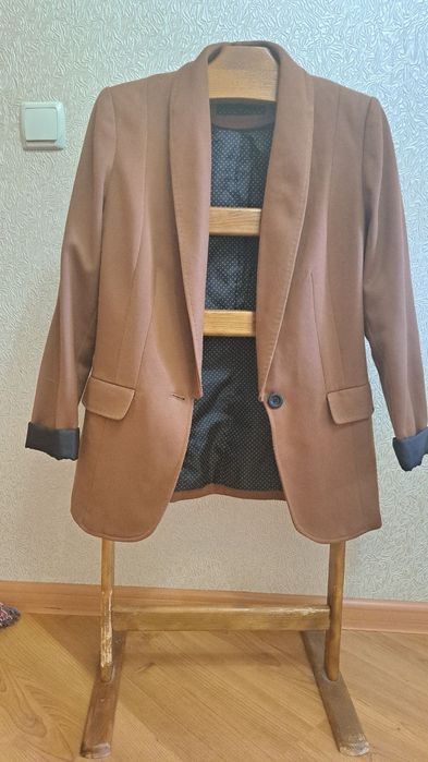 Пиджак фирмы next .