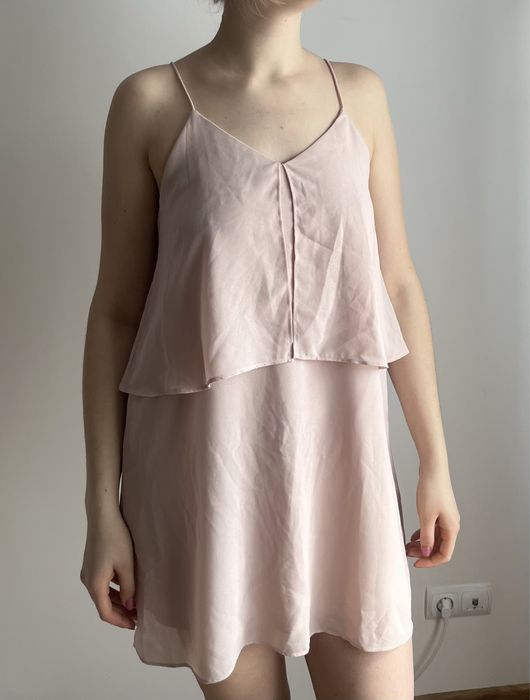 Sukienka na ramiaczkach