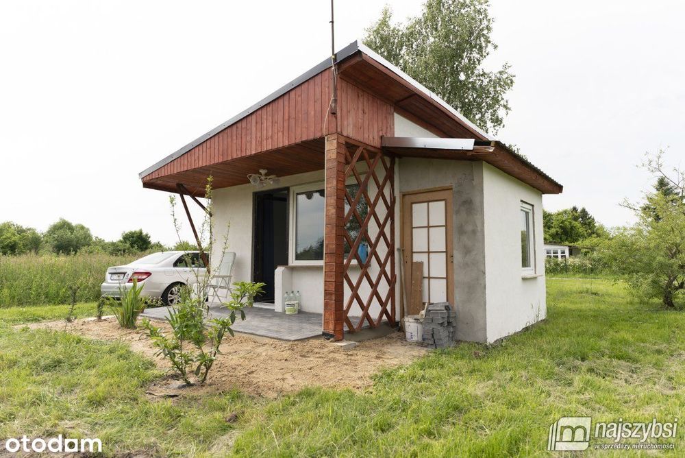 Białogard - działka ROD 760 m2 z murowaną altaną !
