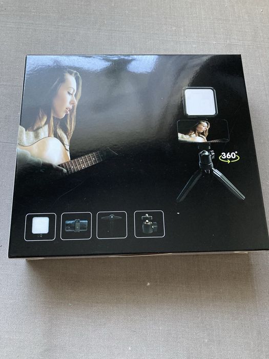 Штатив тринога з підсвіткою