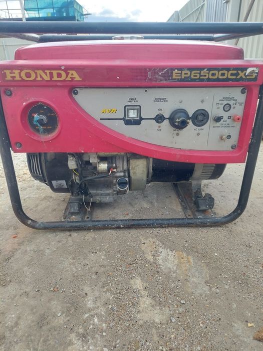 Генератор безиновий