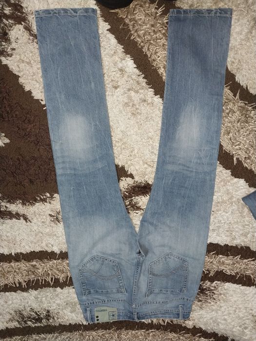 Продам чоловічі джинси у гарному стані