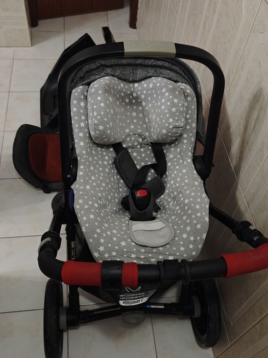 Carinho de bebê  três em um
